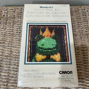 Wonder Art Frog Toad Prince Latch Hook Kit #4811 Caron 12"x12" SEALED Gift vtg
